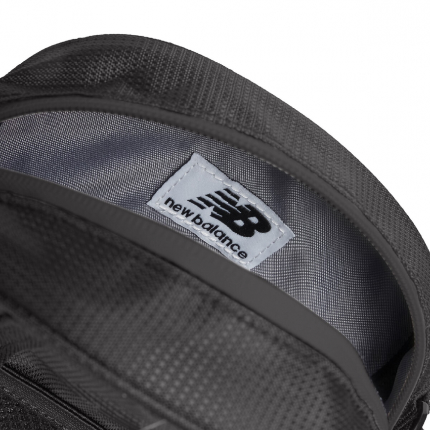 Сумка New Balance Opp Core Shoulder Bag LAB23102BK - Зображення №4