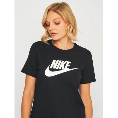 Футболка жіноча  NIKE Club Tee  DX7906-010