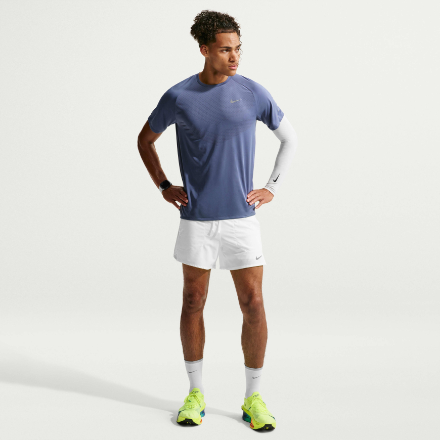 Футболка чоловіча бігова NIKE   Dri-FIT ADV HV5203-491 - Зображення №4