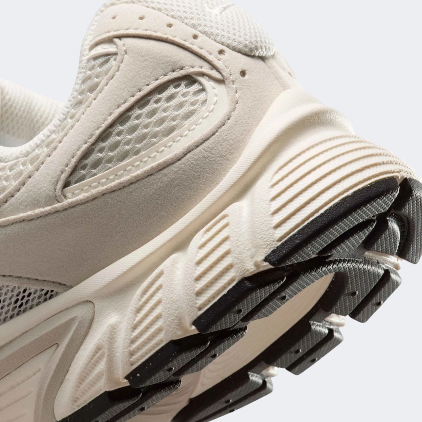 Кросівки жіночі Nike W V5 RNR SUEDE II6294-100 - Зображення №4