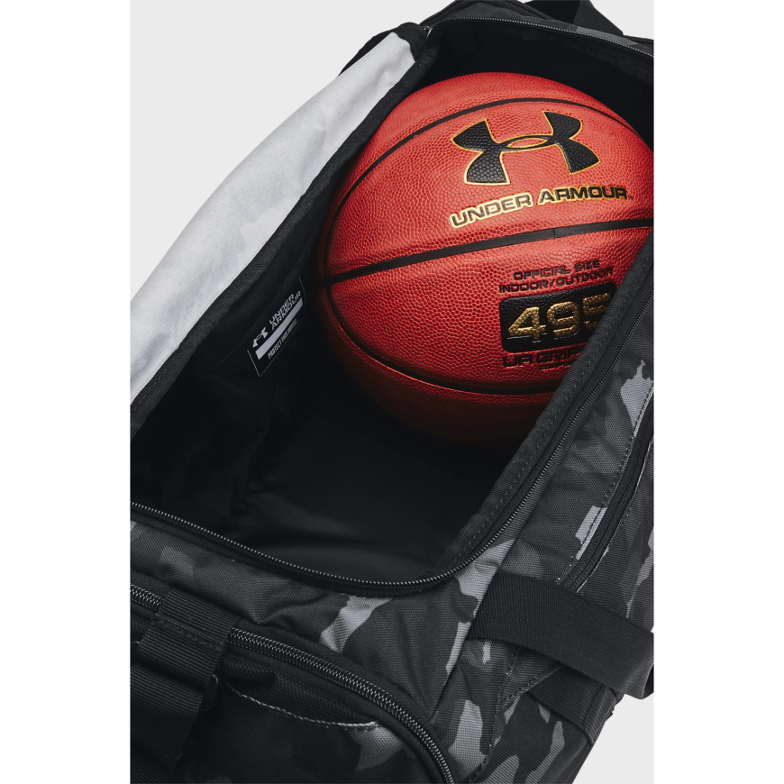 Чорна камуфляжна спортивна сумка Under Armour Undeniable 5.0 Duffle SM  1369222-007 Чорна камуфляжна спортивна сумка Under Armour Undeniable 5.0 Duffle SM  1369222-007 - Зображення №7