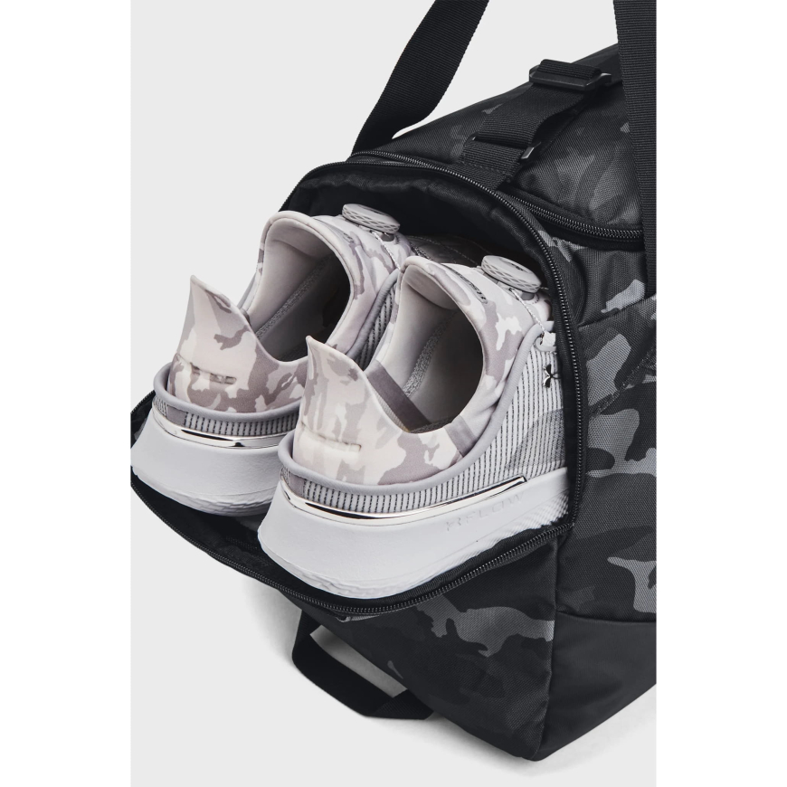 Чорна камуфляжна спортивна сумка Under Armour Undeniable 5.0 Duffle SM  1369222-007 Чорна камуфляжна спортивна сумка Under Armour Undeniable 5.0 Duffle SM  1369222-007 - Зображення №6