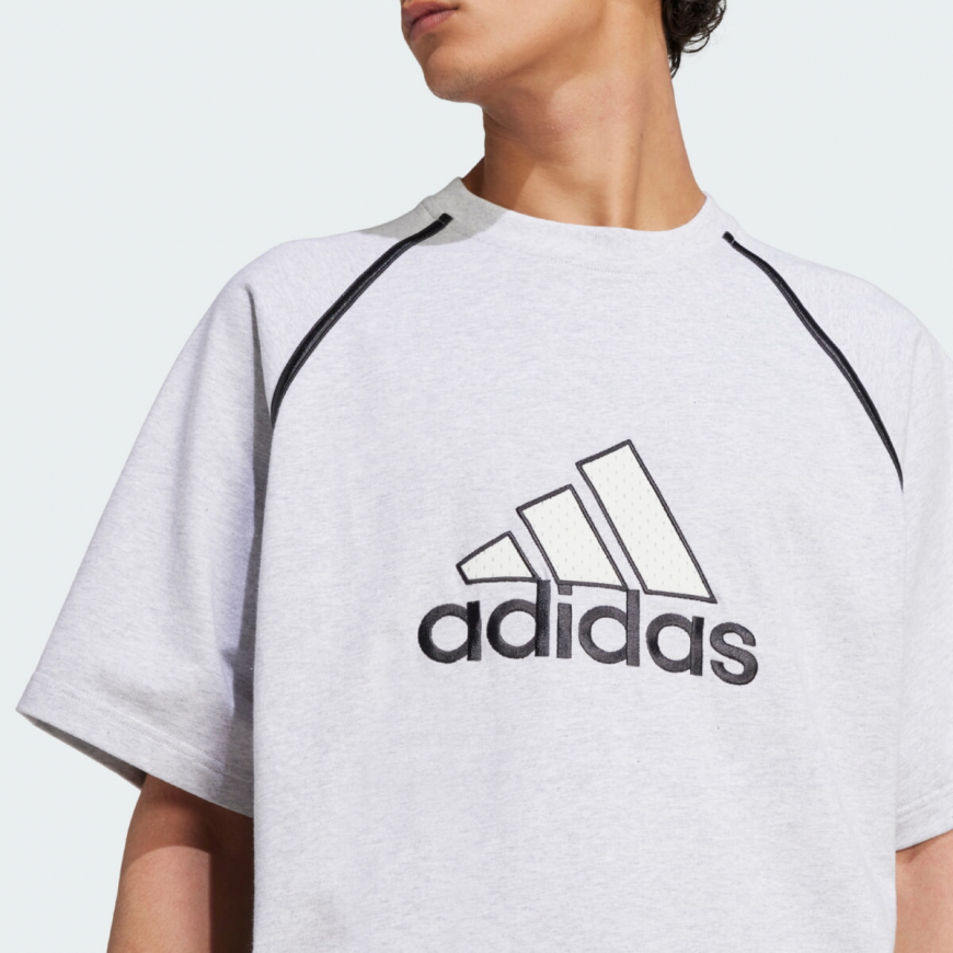 Футболка чоловіча ADIDAS BADGE OF SPORT IM7839 - Зображення №4