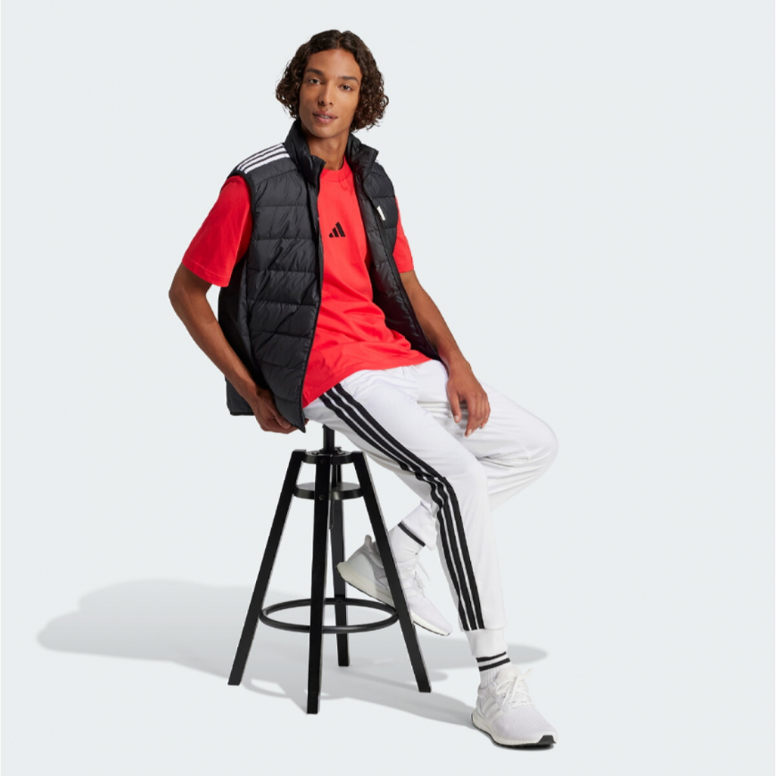 Футболка чоловіча ADIDAS ESSENTIALS SMALL LOGO SINGLE JERSEY JF1095 - Зображення №3
