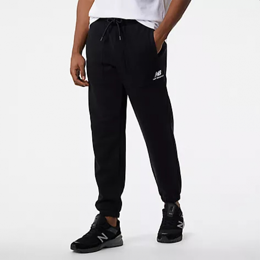 Штани чоловічі New Balance Athletics Sweatpant MP23500BK - Зображення