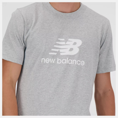 Футболк чоловіча New Balance Sport Essentials Logo  MT41502AG