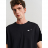 Футболка чоловіча Nike M NK DF UV MILER SS DV9315-010 - Зображення №2