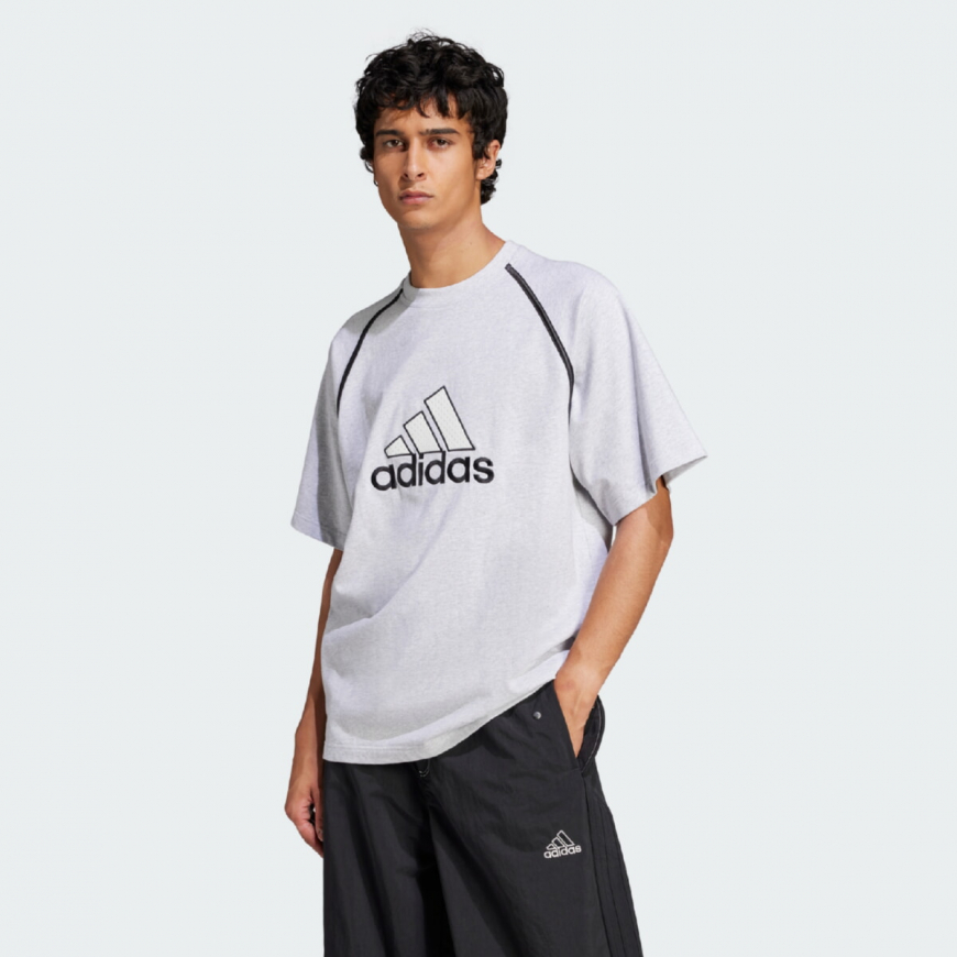 Футболка чоловіча ADIDAS BADGE OF SPORT IM7839 - Зображення